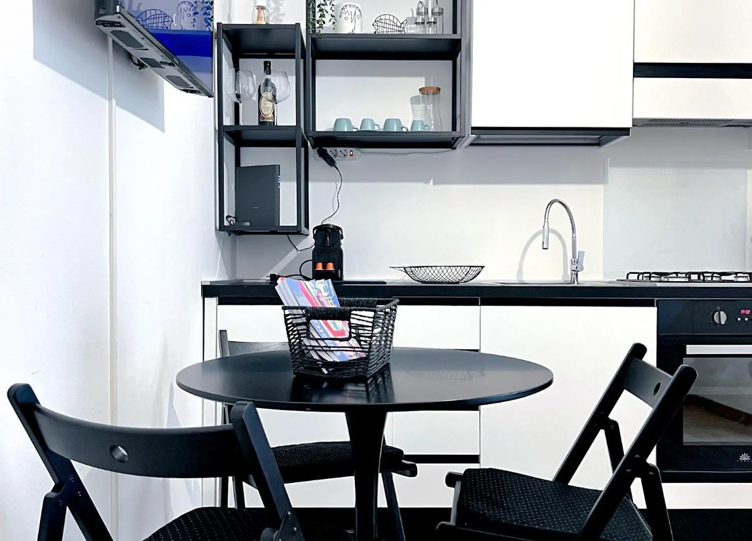 The Boutique Houses - Steps Away From The Duomo Area Milan