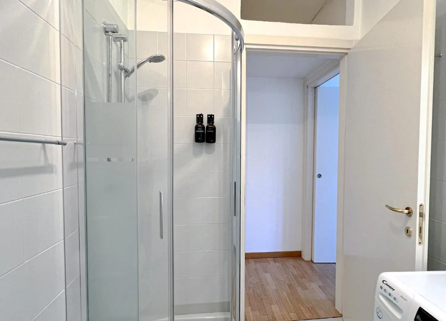 Apartment The Boutique Houses - Steps Away From The Duomo Area Milan Italy